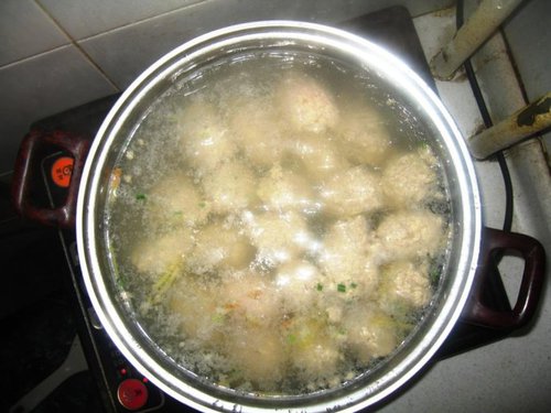 （转自 北团一位妈妈）各种晒之锅里肉飘香——适合孩子吃的豆腐肉丸子